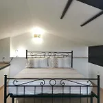 Dimora Storica Torre Degli Arduini, San Giacomo, Spoleto Апартаменты *